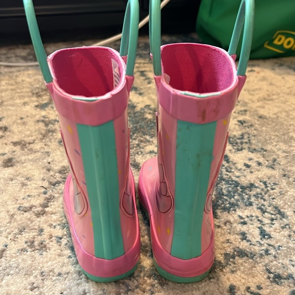 Unicorn rain boots, size 5T. - Picture 2 of 3